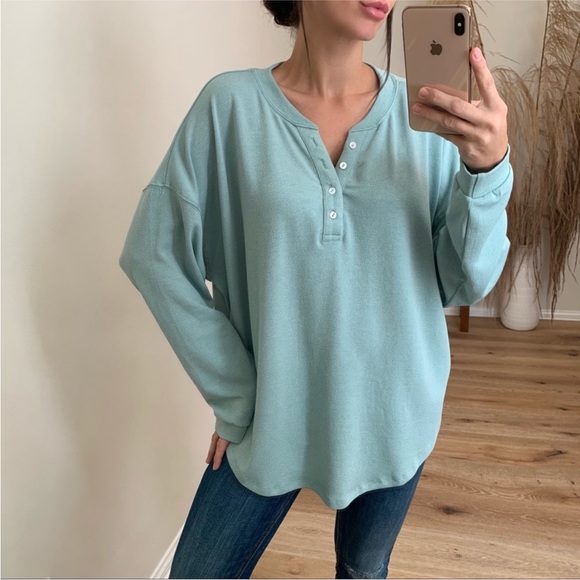 | skyline 1/4 button long sleeve button top • s/m | - Picture 2 of 6